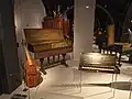 Opstelling in het Rijksmuseum met enkele instrumenten van de Scheurleercollectie