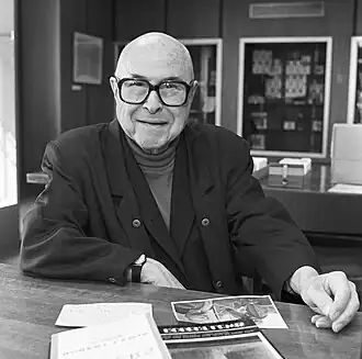 Robert Lewis in 1990