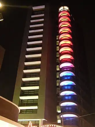 Romertoren bij nacht