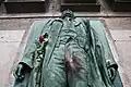 Het graf van Victor Noir op Cimetière du Père-Lachaise.