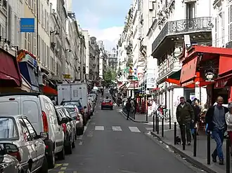 De rue des Martyrs gezien van het zuiden in de richting van Montmartre