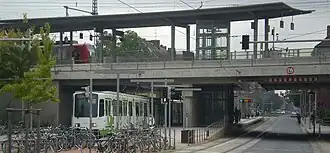 Gezamenlijk station van de S-Bahn boven en de Stadtbahn onder (2008)