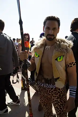 Cosplayer als Kraven the Hunter (2017)