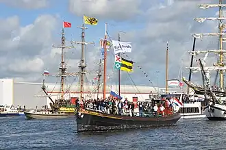 De HENDRIKA bij de intocht van Sail Amsterdam