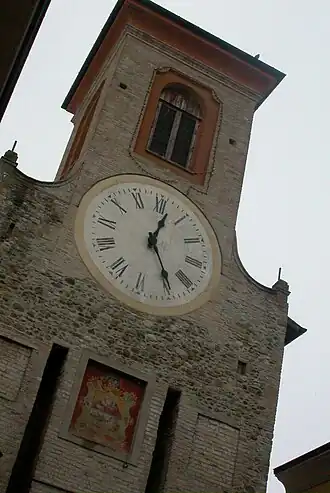 Klokkentoren in San Polo d'Enza