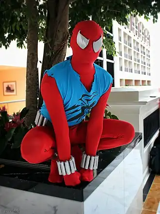 Cosplayer als Scarlet Spider, 2013.