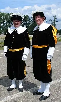 Leden van de schutterij Sint-Sebastiaan uit Sint-Huibrechts-Lille (21 mei 2005)