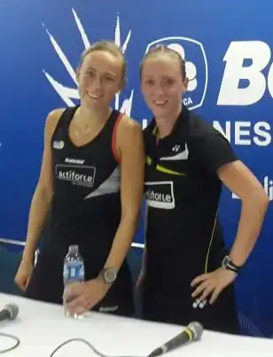 Selena Piek (links) met Eefje Muskens