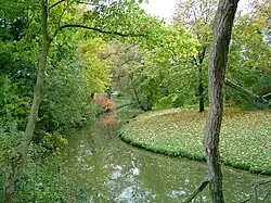 Gracht rond de Selwerderhof