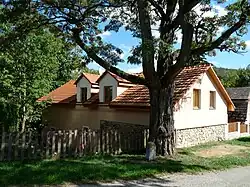 Huis onder de bomen (2015)