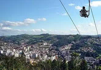 Kabelbaan (Mirante do Cristo Redentor) met uitzicht op Serra Negra
