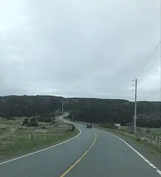 Zicht op de drie gebouwen in de noordelijke helft van Ship Cove (2023)