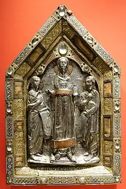 Gevel van het Odaschrijn uit Amay, nu in Londen.