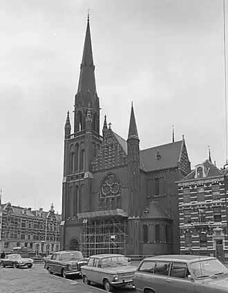 De Sint-Ignatiuskerk in 1967
