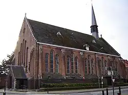 Heilig Hartkerk in Sint-Niklaas met dakruiter