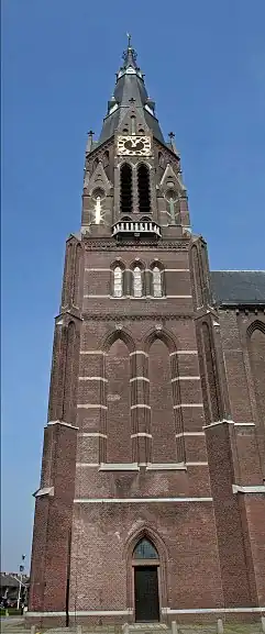 De toren van de Sint-Petruskerk in Eindhoven