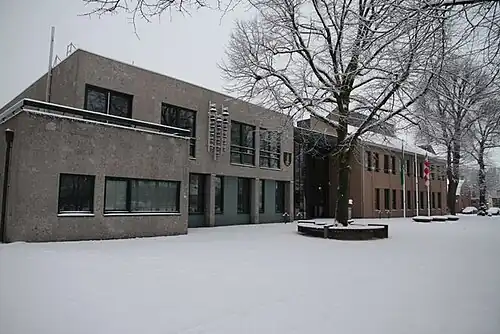 Het voormalige gemeentehuis