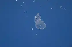 De zee rond St Eustatius (National Marine Park) gezien uit ISS