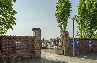 Toegang tot de begraafplaats