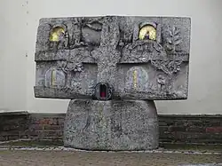 Kruisbeeld bij St. Quirinuskerk