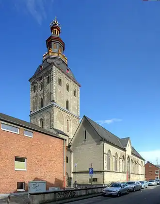 De Ursulakerk met de rond 1300 aangebouwde Mariakapel