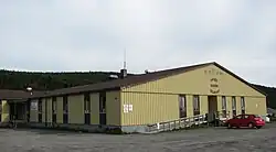 Gemeentelijke school en bibliotheek