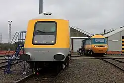 Prototype (links) en serieproductie (rechts).