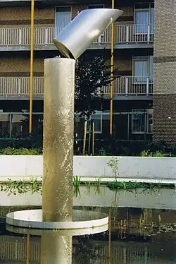 Staalplastiek fontein Hardinxveld-Giessendam (1993)