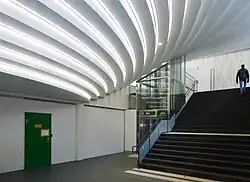 Interieur van het nieuwe toegangsgebouw