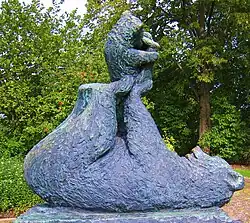 Lekande Björnar (1915), Marabouparken in Sundbyberg