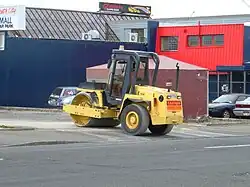 Wals met één rol en profielloze rubber banden