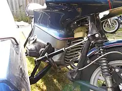 Stuurdemper op een zijspancombinatie