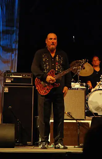 Steve Cropper op het Hamar Music Festival in 2007 met de Blues Brothers band