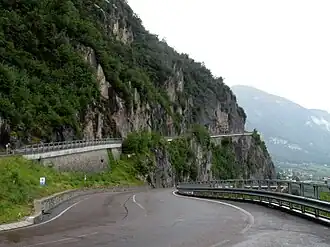 Een van de eerste bochten van de SS48