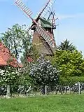 Windmolen van Labbus, aan de oostrand van het stadje