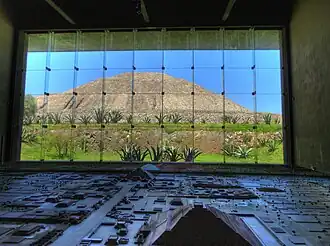Zonnepiramide en de Teotihuacán Diorama in het museum