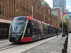 Lightrailtram bij de Queen Victoria Building