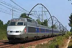 TGV in de buurt van Facture.