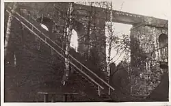 De vooroorlogse spoorbrug over de Tuderna oja