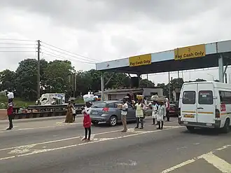 Tolpoort op de Accra-Tema Motorway