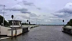 Sluis oostzijde, bij Terhornstermeer