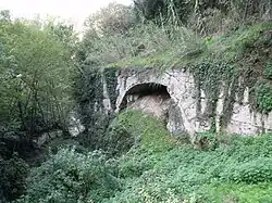 De Romeinse brug Ponte del Toro ten zuidoosten van Terni