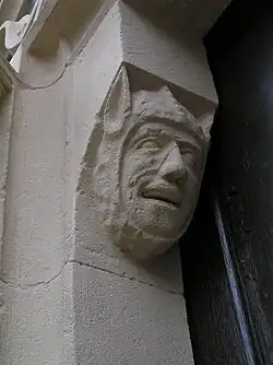 Duivel bij het portaal