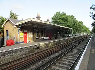 Station Thames Ditton