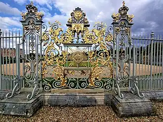 Decoratief hek aan de Thames