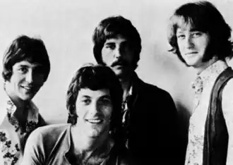 Van links naar rechts: Dennis Provisor, Warren Entner, Rob Grill & Rick Coonce