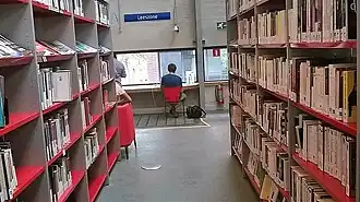 Binnenaanzicht in de Bibliotheek Permeke