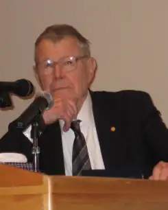 Thomas Schelling tijdens een lezing aan de Sharif University of Technology.