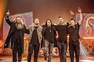 Three Days Grace in 2023(v.l.n.r.: Barry Stock, Neil Sanderson, Matt Walst, Adam Gontier en Brad Walst