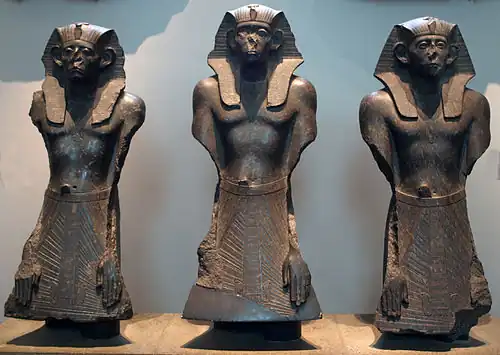 3 beelden van Senoeseret IIIBritish Museum